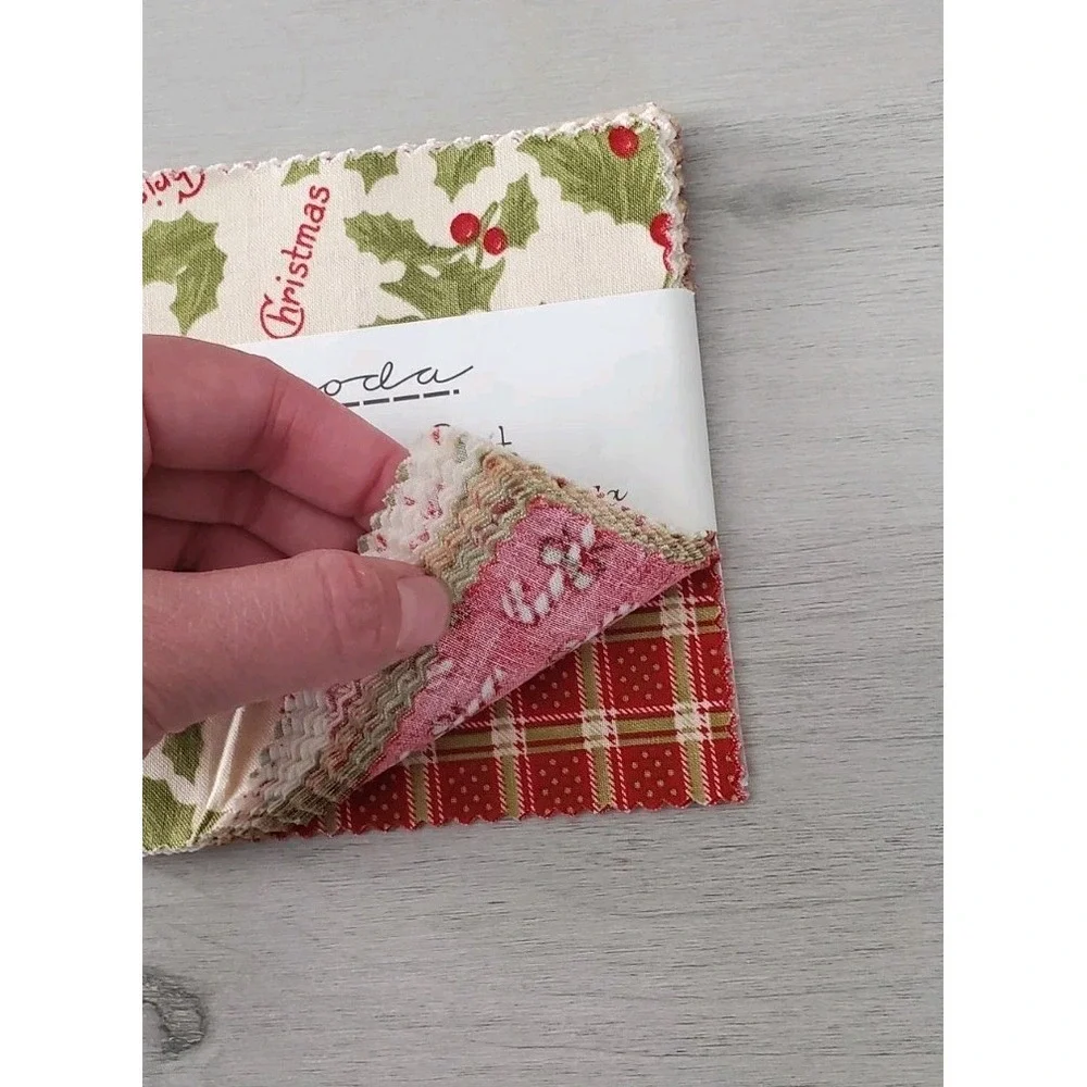 Moda Christmas Past Charm Pack 5
